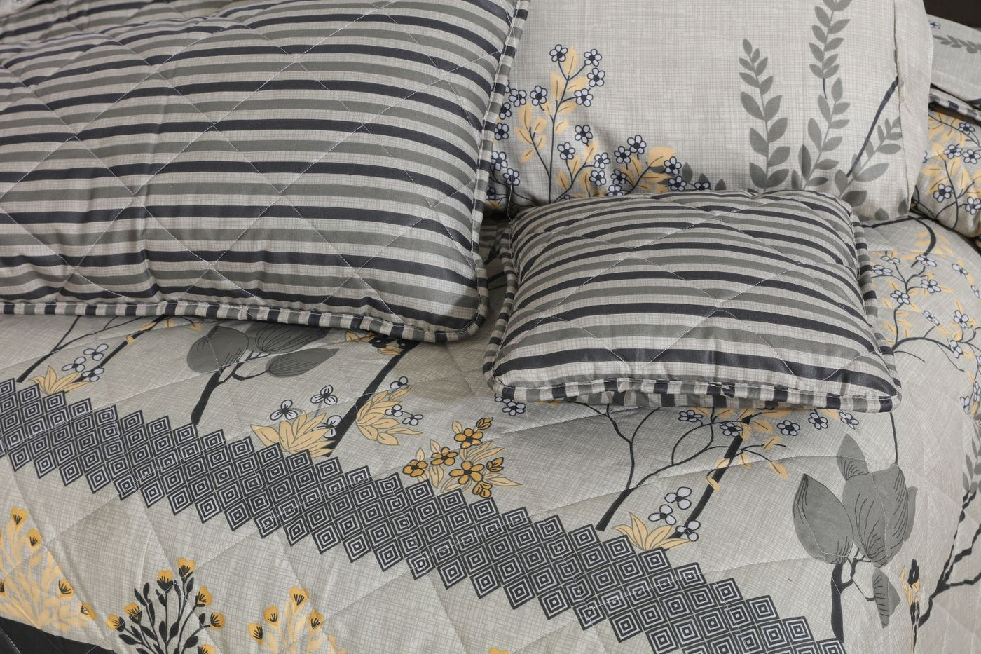 RONDA SUMMER COMFORTER SET - 7 PCS